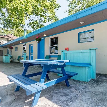 Beachfront At Beach1 Motel Wasaga Beach Exterior photo