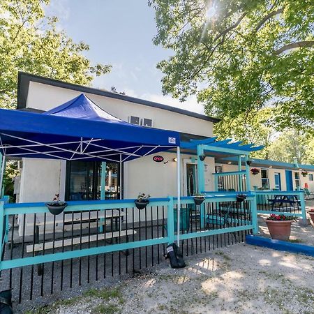 Beachfront At Beach1 Motel Wasaga Beach Exterior photo