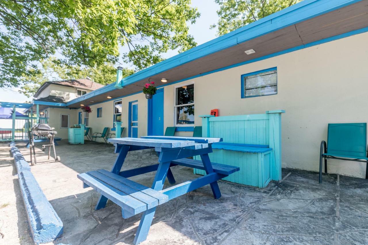 Beachfront At Beach1 Motel Wasaga Beach Exterior photo